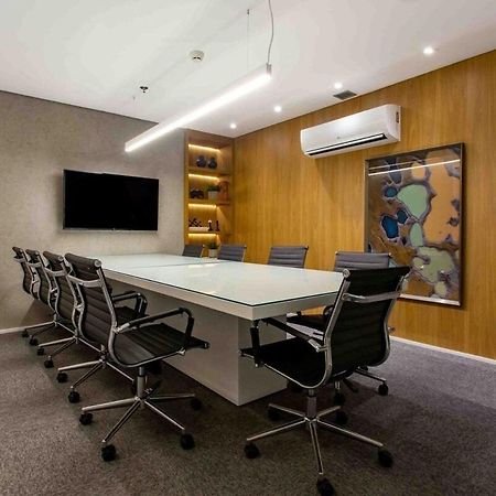 Suite Luxuosa Com Cozinha Blend Smart 1356 Goiânia Esterno foto
